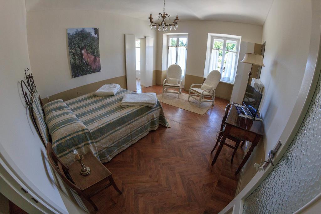 B&B Lo Scudiero Castelnuovo Don Bosco Стая снимка